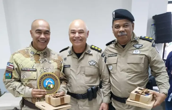 Tenente-coronel Anilton Almeida é homenageado em reunião da AISP 55