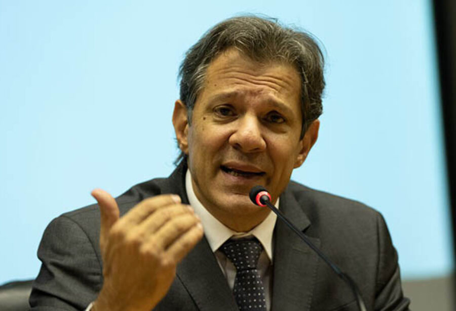 Pacote de Haddad completa dois meses sob riscos no Congresso