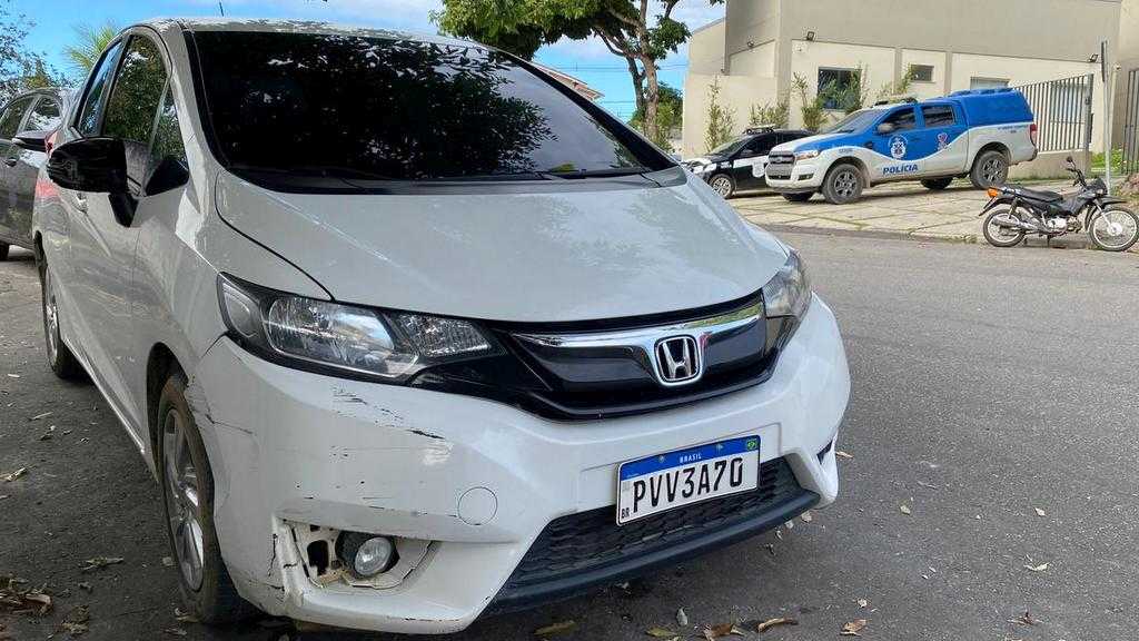 Apreendido carro que pode ter sido usado em tentativa de sequestro de estudante e em outros dois crimes