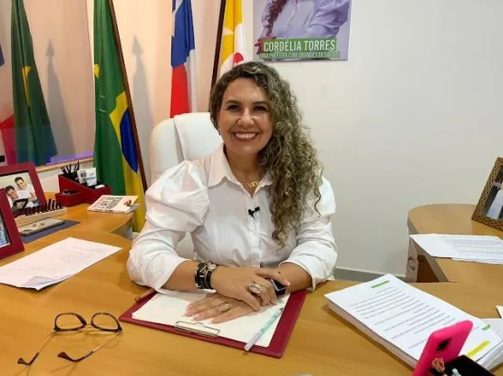 Câmara de Eunápolis acata denuncia que pede cassação da prefeita Cordélia Torres