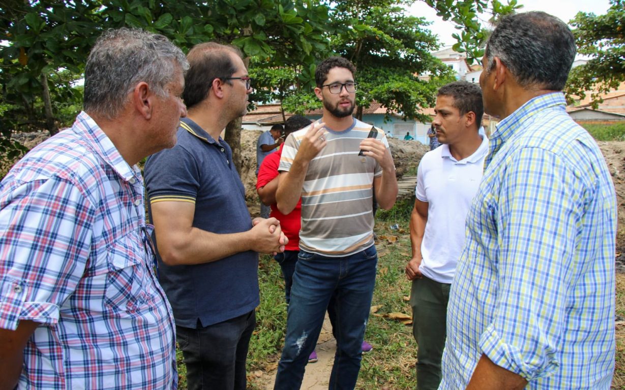 Prefeito visita bairro teixeirense para implementação de Parque Municipal; saiba mais