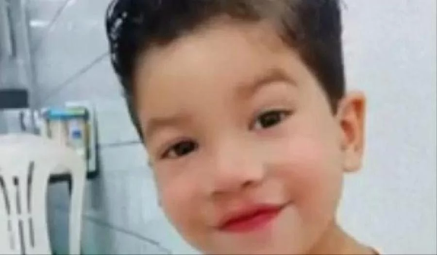 Eunápolis: menino de 2 anos está internado após ingerir soda cáustica