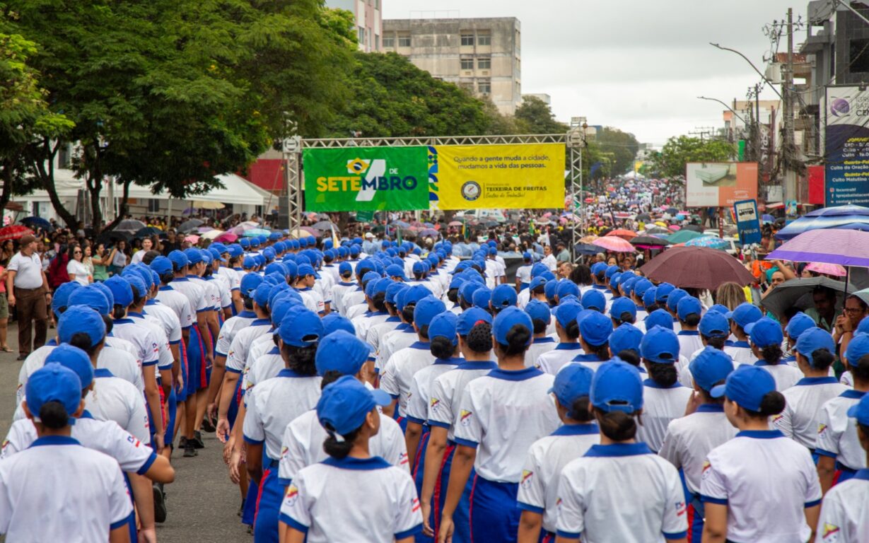 Teixeira: Saiba como foi o Desfile Cívico Militar em homenagem à proclamação da independência do Brasil nesta quinta (07)