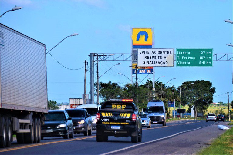 Feriado prolongado: PRF intensifica fiscalização nas rodovias federais