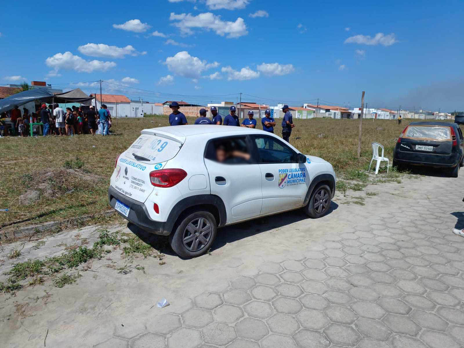 Teixeira: Vereador aparece em imagens onde ocorre invasão de área pública com carro da câmara municipal