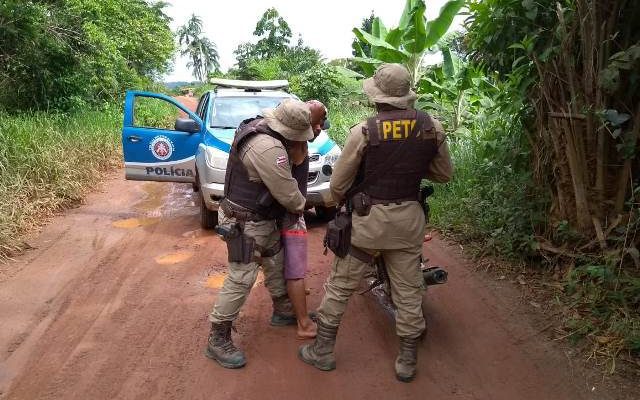 Morador de comunidade rural é sequestrado após esfaquear homem ligado a facção