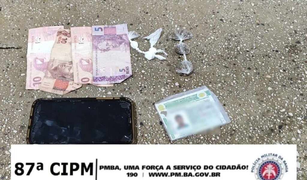 Polícia Militar apreende drogas em operação no Castelinho em Teixeira de Freitas