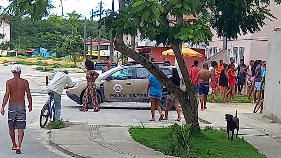 Jovem morto e outro baleado em Porto Seguro: área teria sido invadida por facção rival