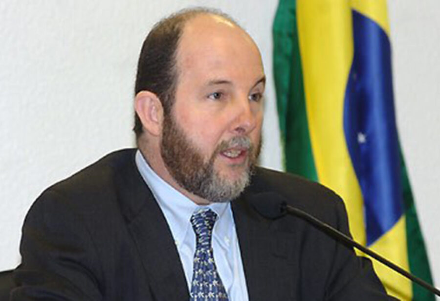 Não me arrependo de ter votado em Lula, mas esperava mais, diz Armínio Fraga