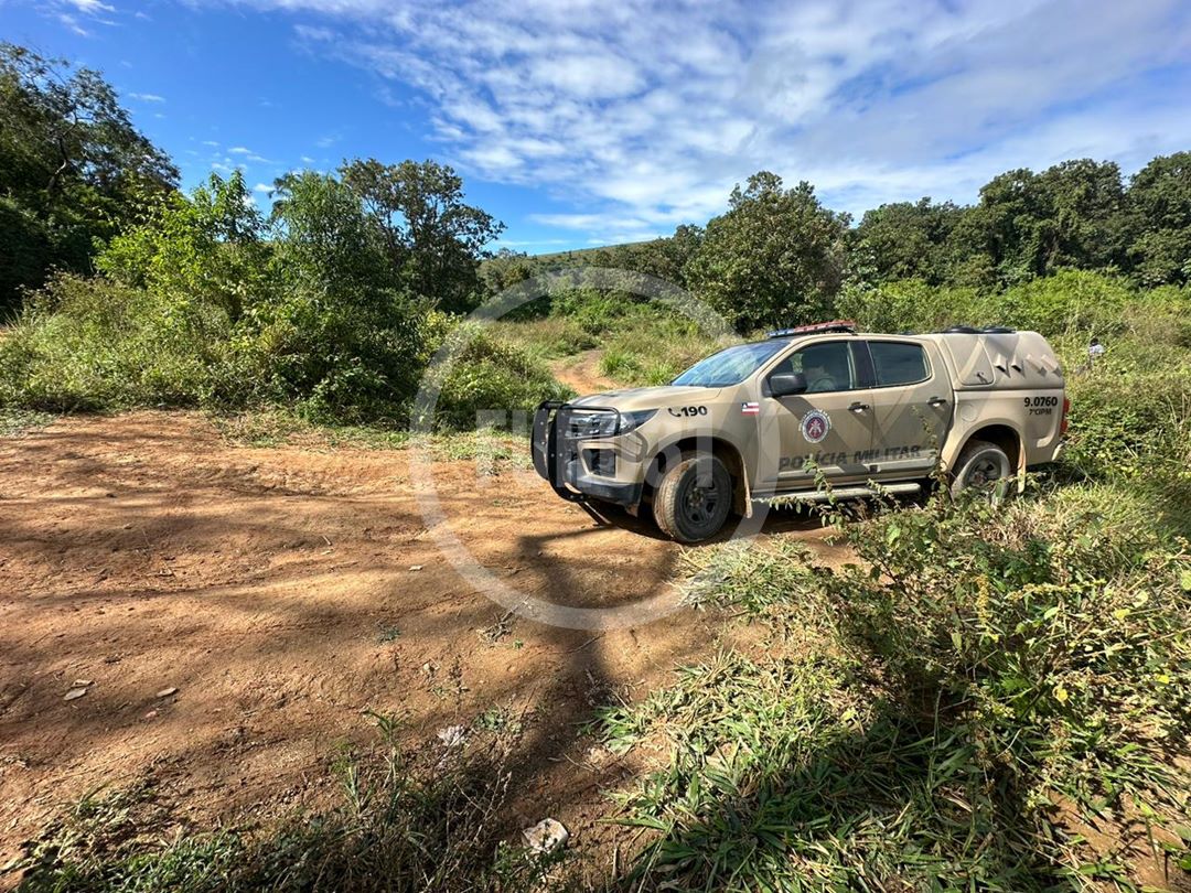 Violência: Jovem é encontrado morto com marcas de tiro e outro ferido gravemente em Guaratinga