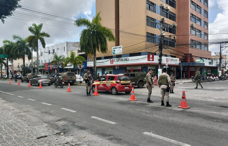 Operação Força Total: Um morto, várias prisões, além de drogas e armas aprendidas, dentre elas, uma metralhadora