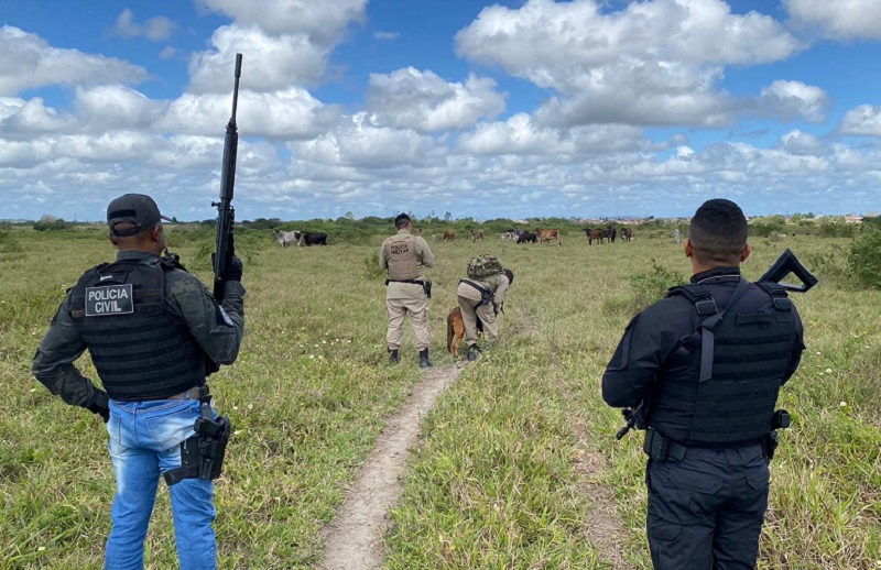 Mais um suspeito de sequestro de turistas é morto em confronto com a polícia em Eunápolis