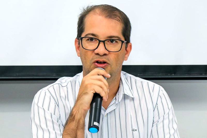 Prefeito de Teixeira de Freitas paga licenças-prêmio e movimenta cerca de R$ 10 milhões na economia local