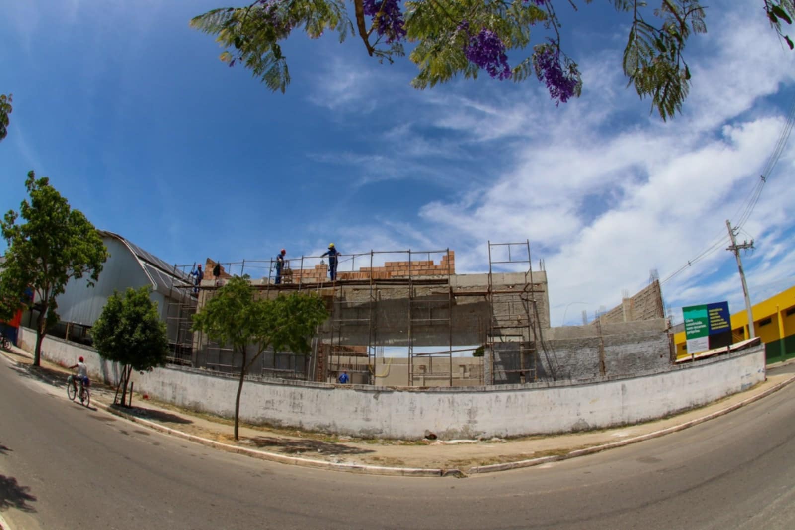 Teixeira: Obras do auditório na Escola Antônio Chicon representam o compromisso da Prefeitura na educação e na cultura