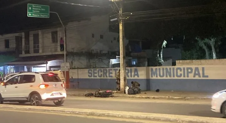 Teixeira: Após se evadir de abordagem da PM, Menor bate moto em carro estacionado e mulher que estava na garupa morre