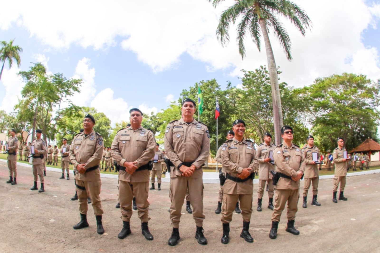 Prefeitura de Teixeira de Freitas parabeniza os 200 anos da Polícia Militar da Bahia