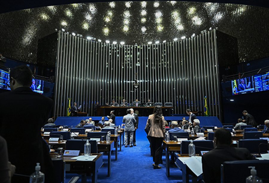 Senadores aprovam texto-base de proposta que transforma guardas em polícia municipal