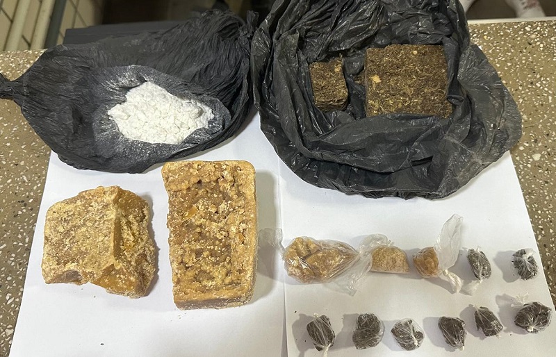 Teixeira: PM prende suspeito e apreende drogas durante o fim de semana em bairros da cidade