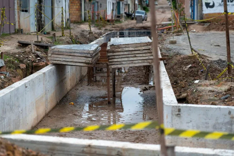 Teixeira: Prefeito Dr. Marcelo reafirma seu compromisso e diz que vai realizar obras de drenagem e pavimentação em todo bairro Redenção; veja vídeo