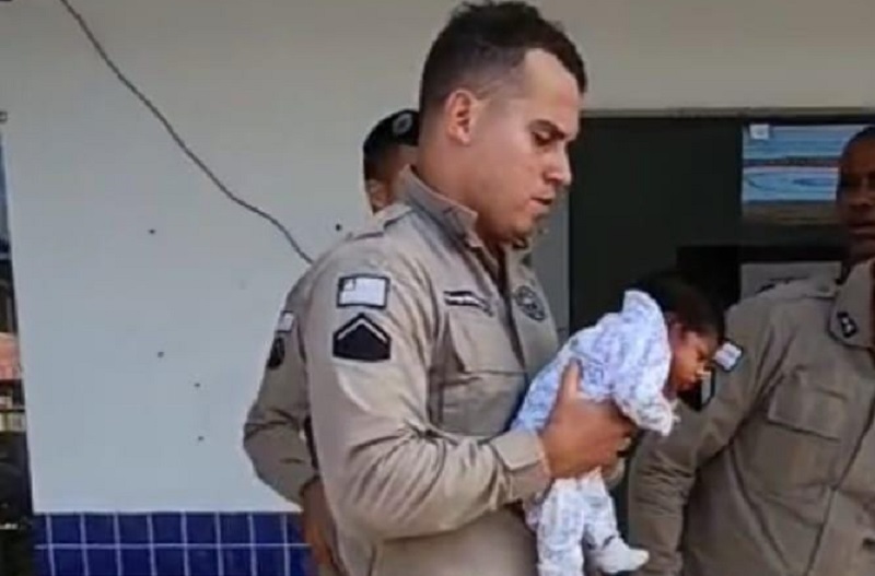 Policiais Militares salvam bebê engasgado na região do extremo sul